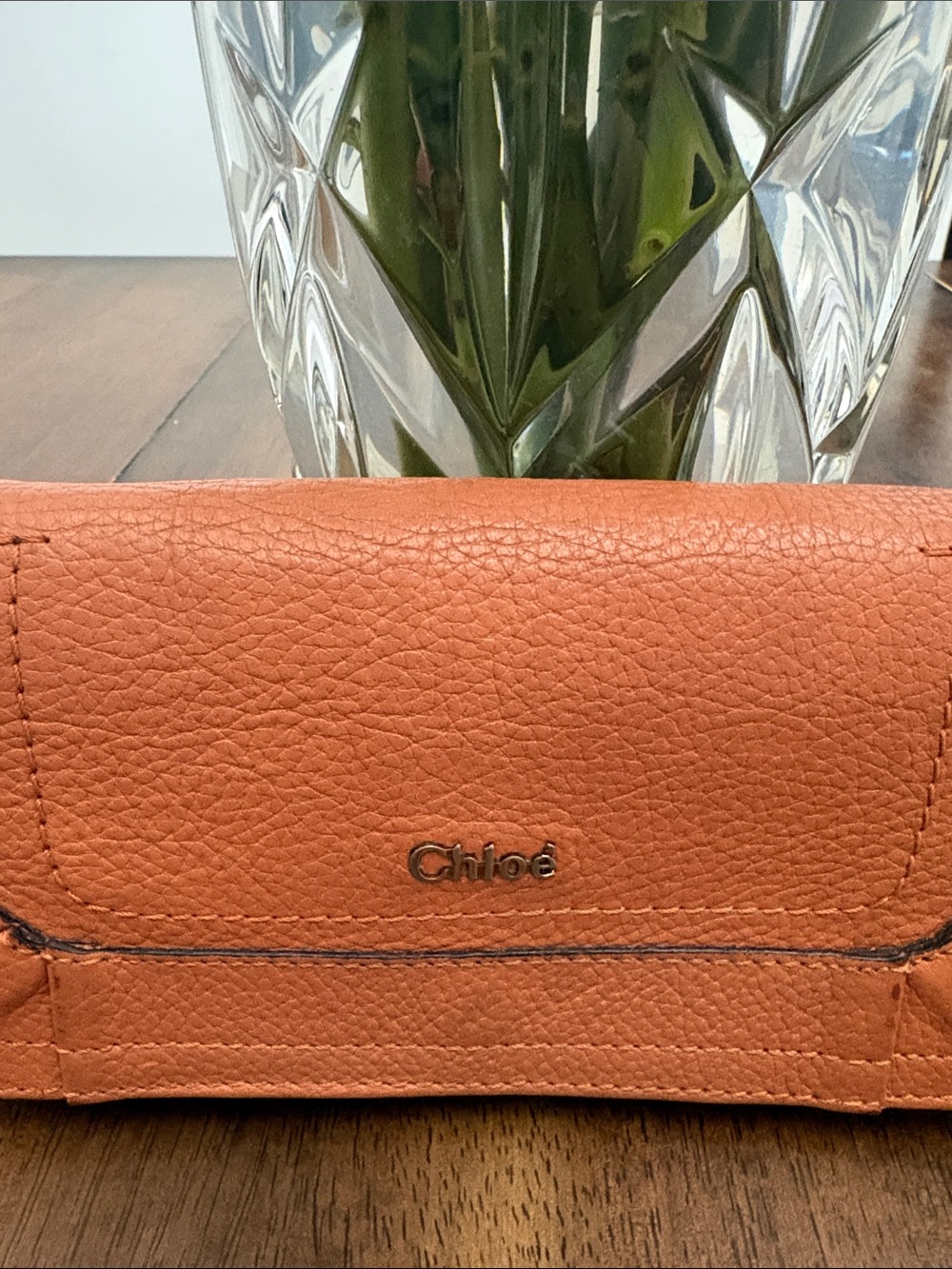 Low startChloé Coral Terracotta Pebble Leather Flap Wallet in GUC - Picture 4 of 13